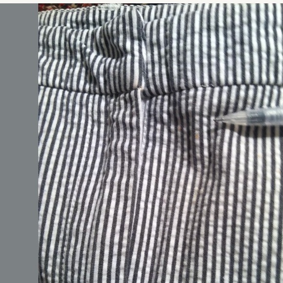 JONES NEW YORK Seersucker Crop Capri Pants Black - Picture 5 of 5